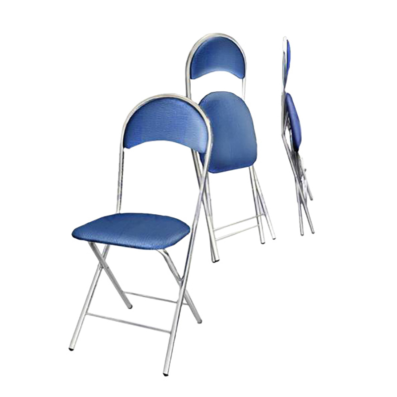 Купить стулья в иваново. Стул складной синий. Стулья складные синие. Стул складной мягкий. Кухня с синими стульями.